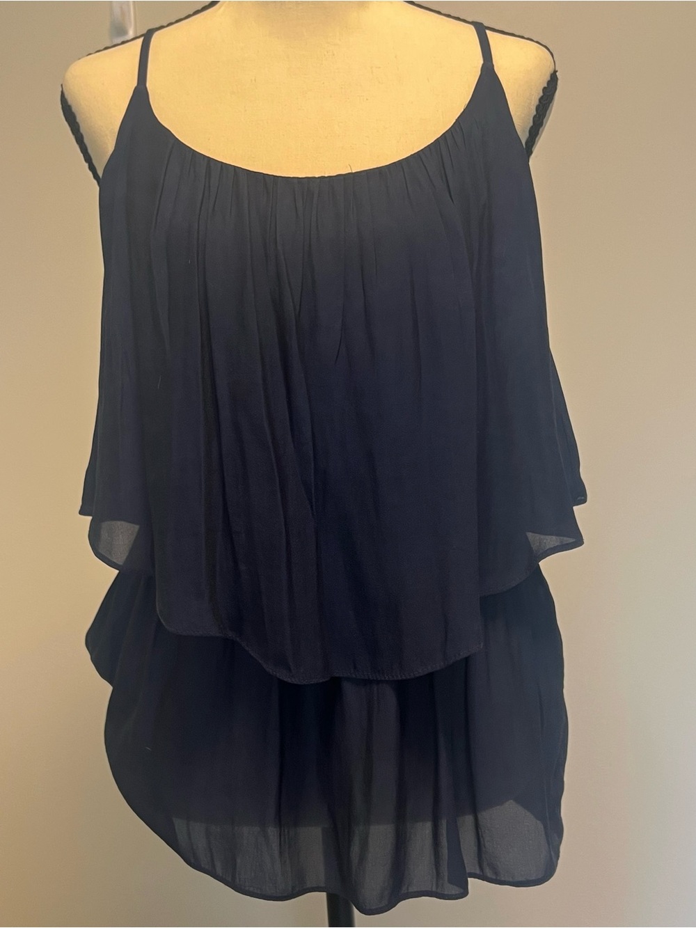 Forever 21 Navy Blue Tiered Ruffle Camisole Top Adjustable Straps‎ Women Large